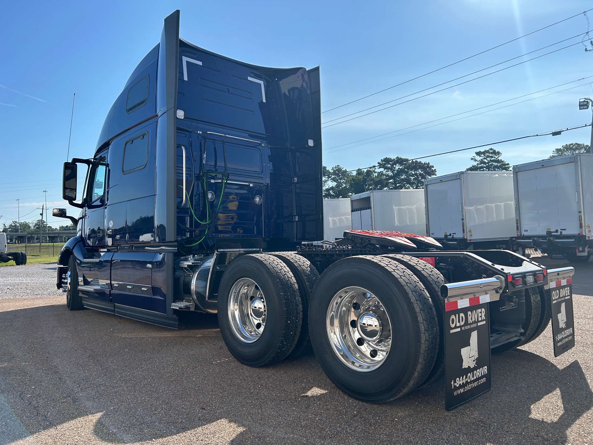 2025 VOLVO VNL 860 SN684985  60/500 EP2 & EATS warranty coverages included - image 5 of 6