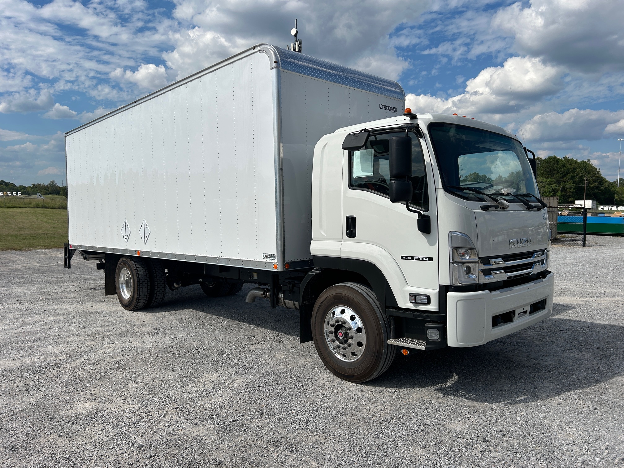 2025 ISUZU FTR 3SSA01686- Lyncoach 26'x102