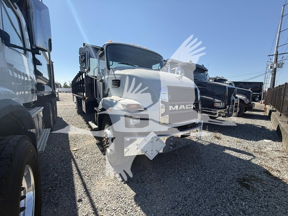 2025 MACK MD6 - image 2 of 6